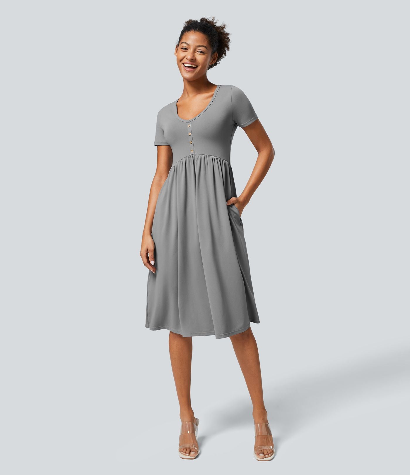 Robe Casual Midi Col en V Boutons Décoratifs Manches Courtes Poches Latérales et Plis