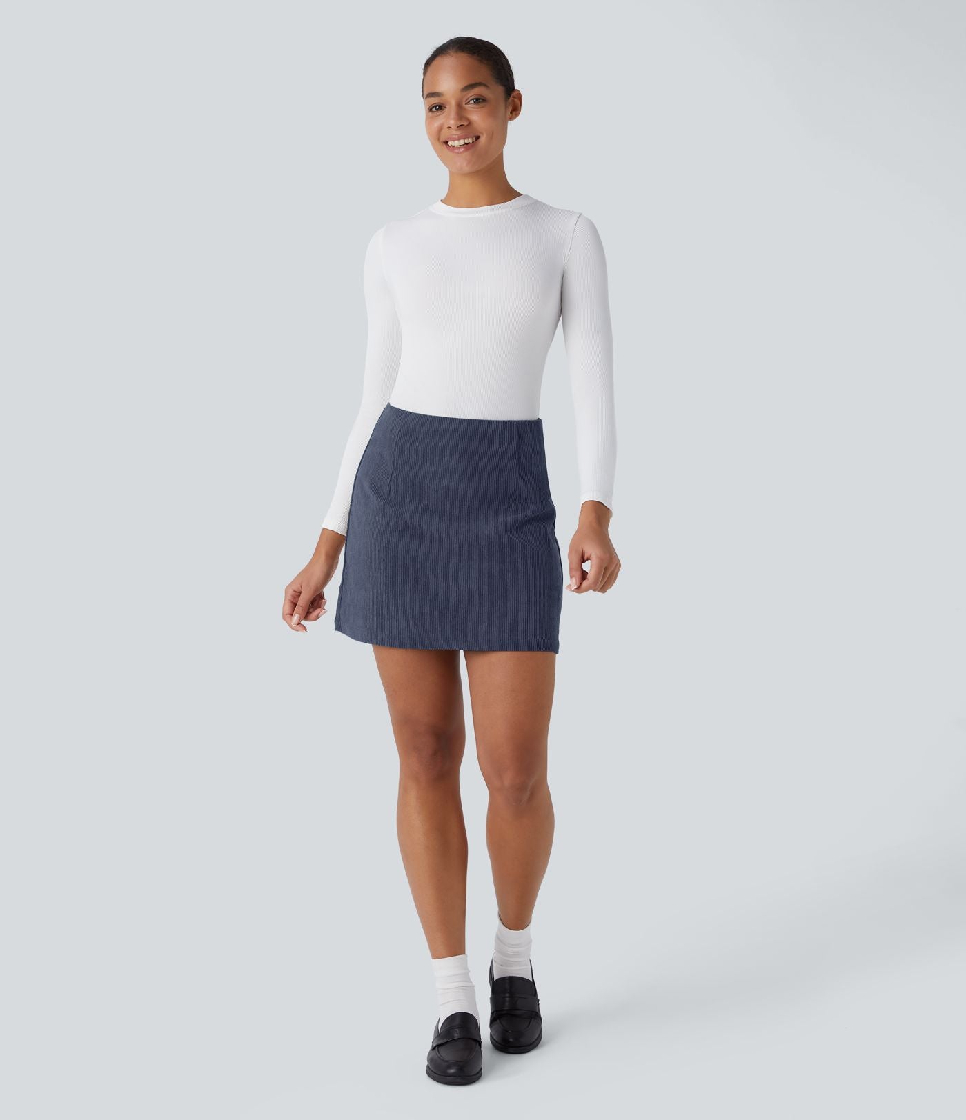 Jupe décontractée 2-en-1 en velours côtelé à taille haute, coupe évasée, longueur mini allongée et zip invisible