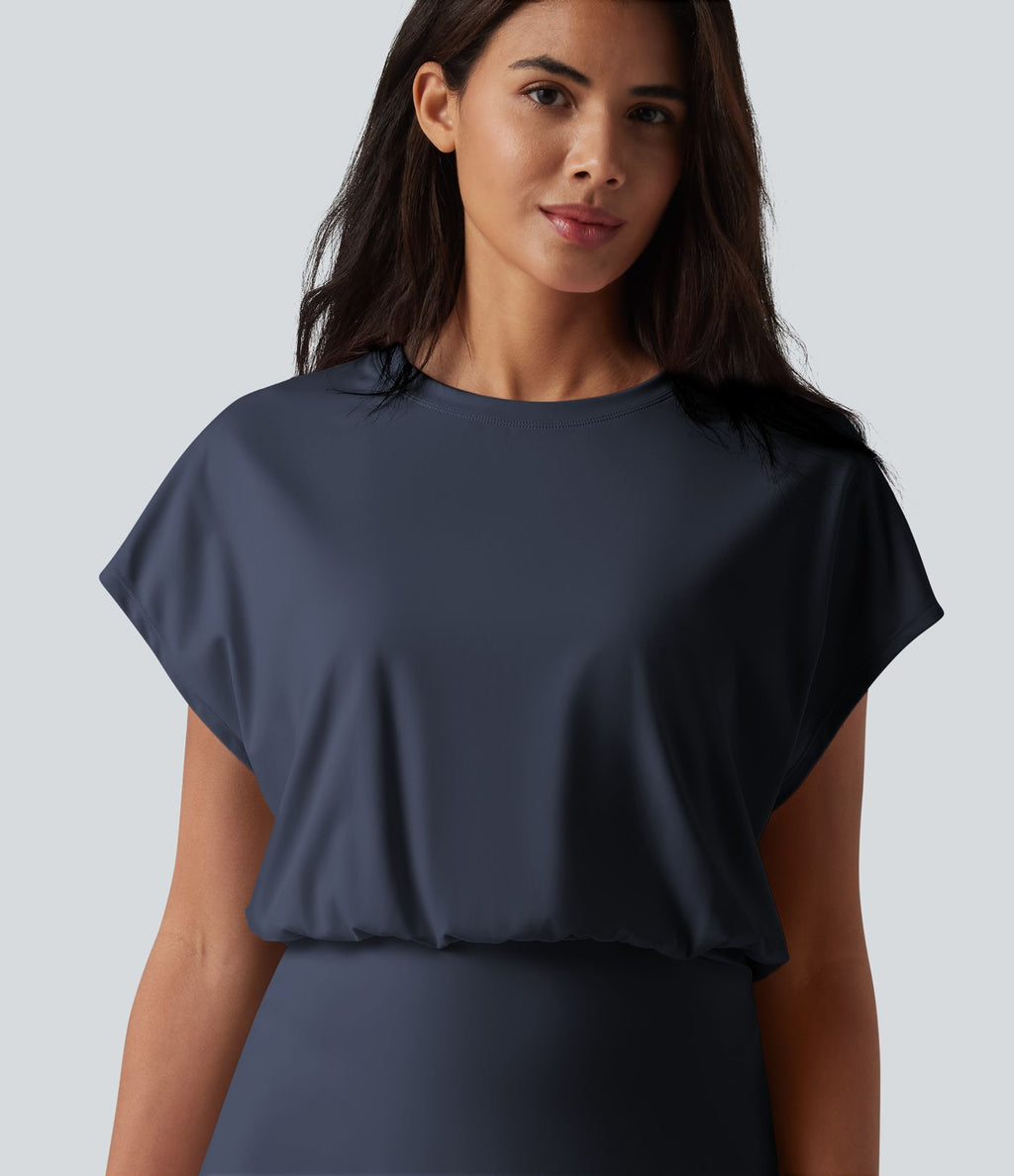 Robe de sport mini de yoga SoftlyZero™ Airy 2-en-1 effet frais InstantCool col rond à manches courtes, demi-zip et poches, accès facile Easy Peasy