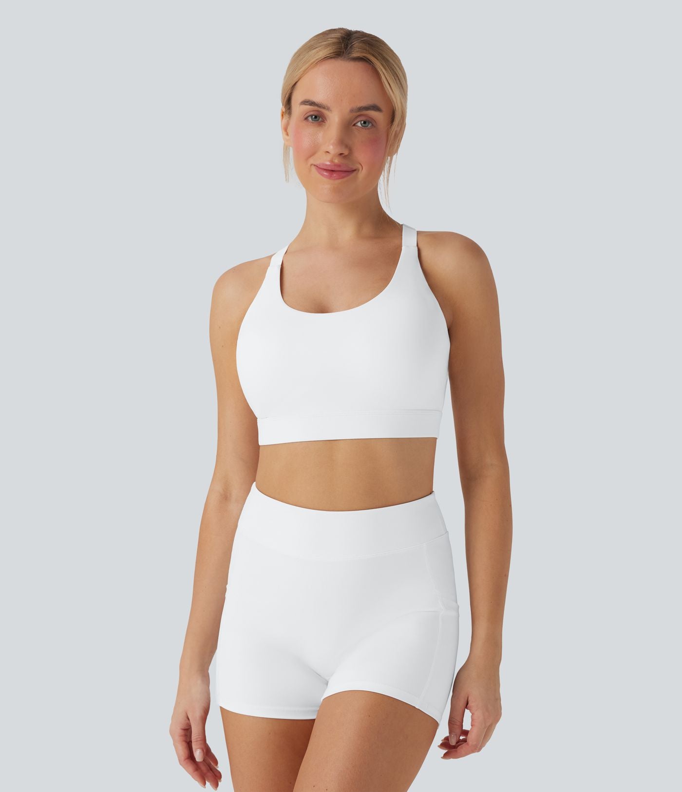 Brassière d'entraînement SpeedWave™ maintien moyen coques moulées perforée crochet ajustable séchage rapide E-G