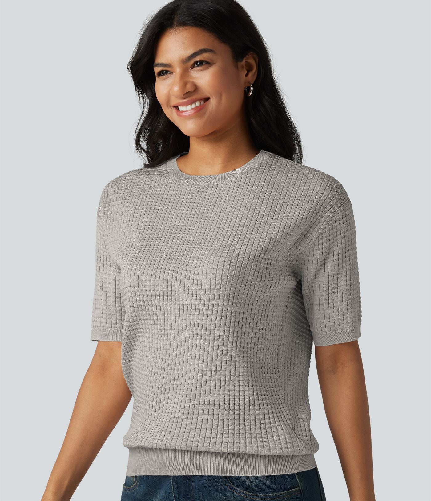 Pull col rond manches courtes en tissu gaufré
