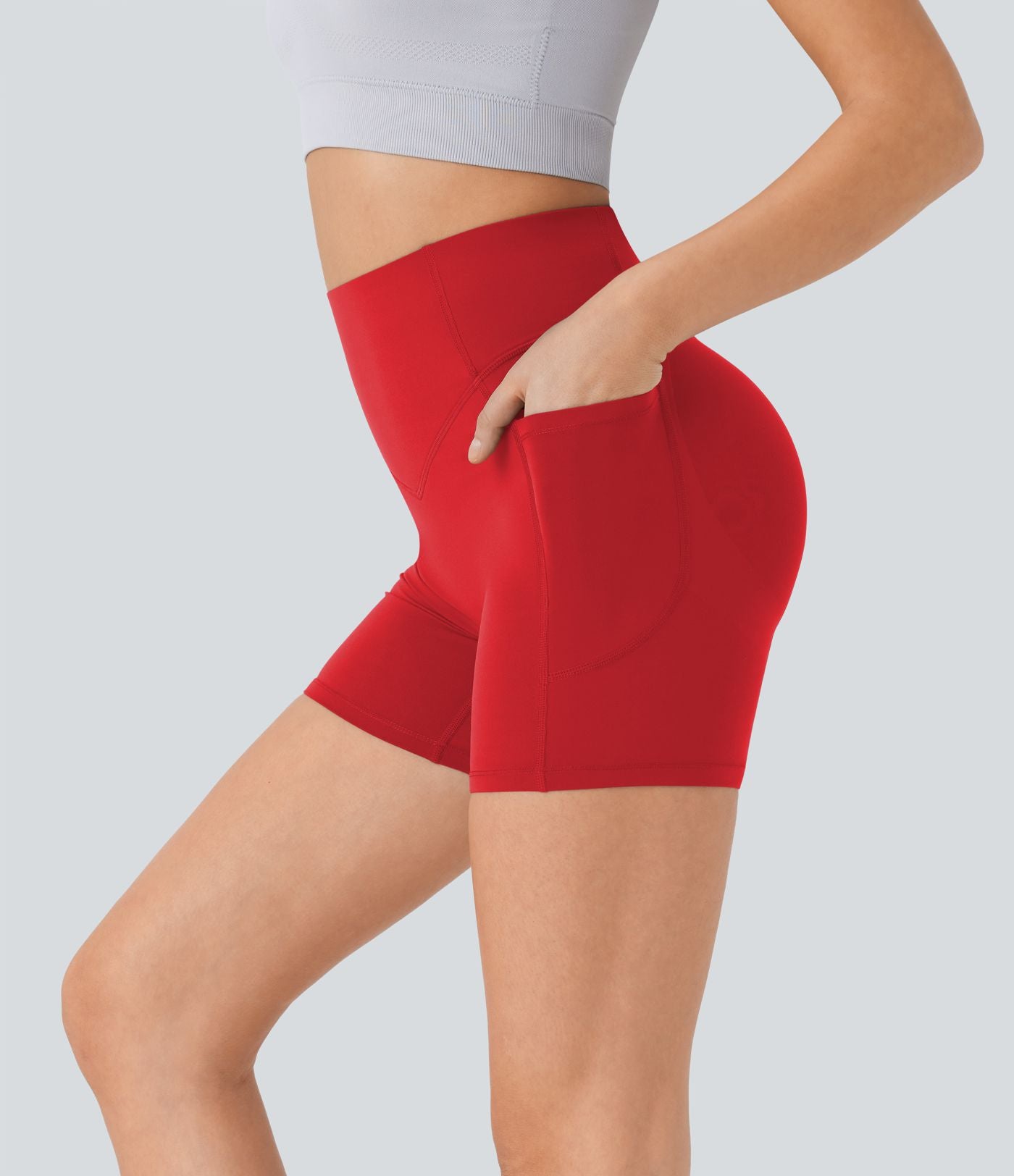 Short cycliste 12,5 cm d'entraînement gainant galbant taille haute avec effet scrunch et poches Halara UltraSculpt™