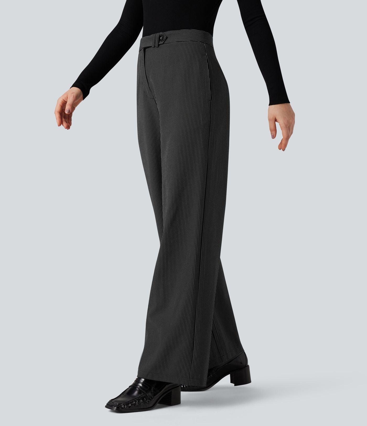 Pantalon tailleur rayé coupe droite taille haute avec poches