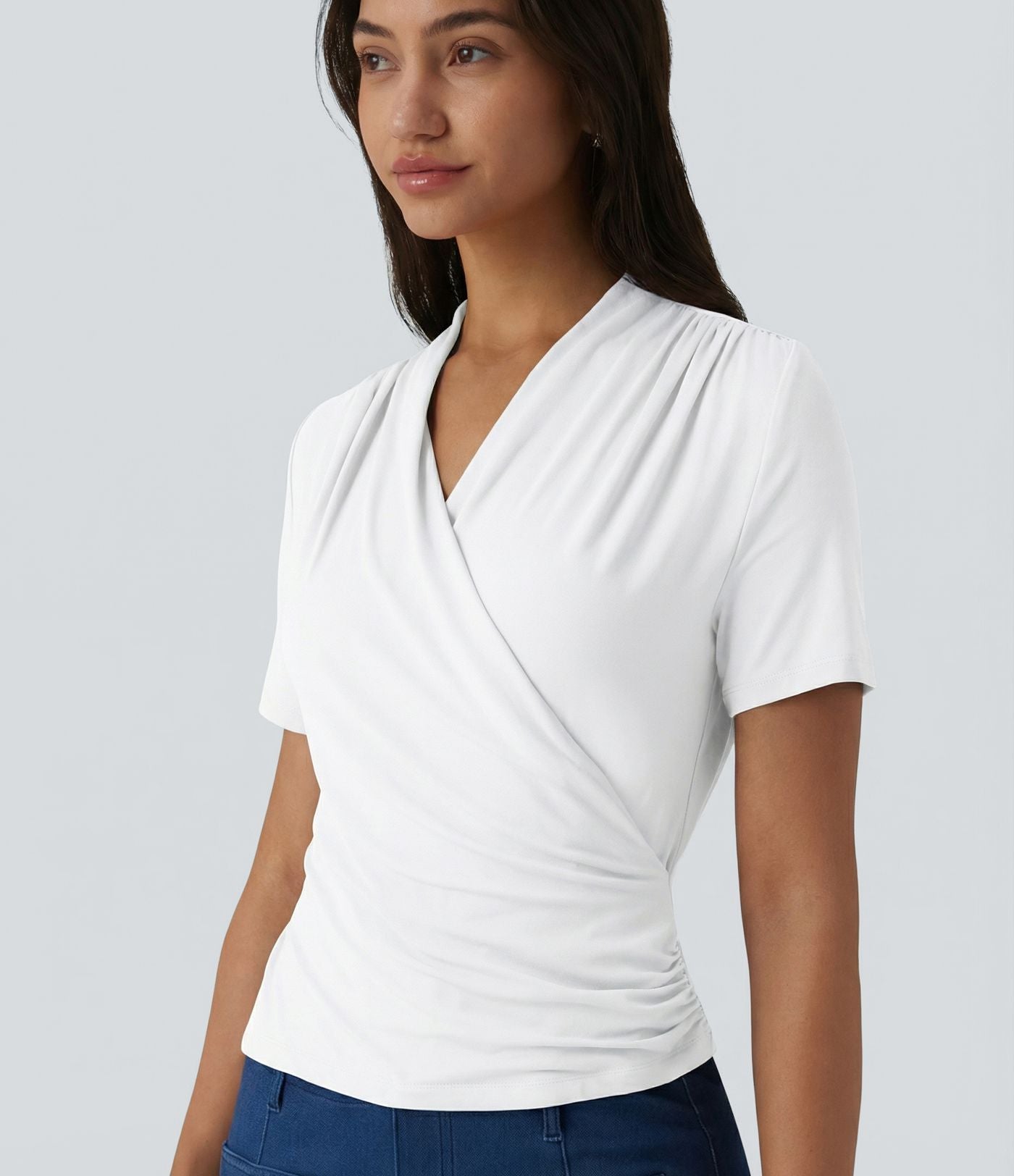 Blouse col V manches courtes pour le bureau