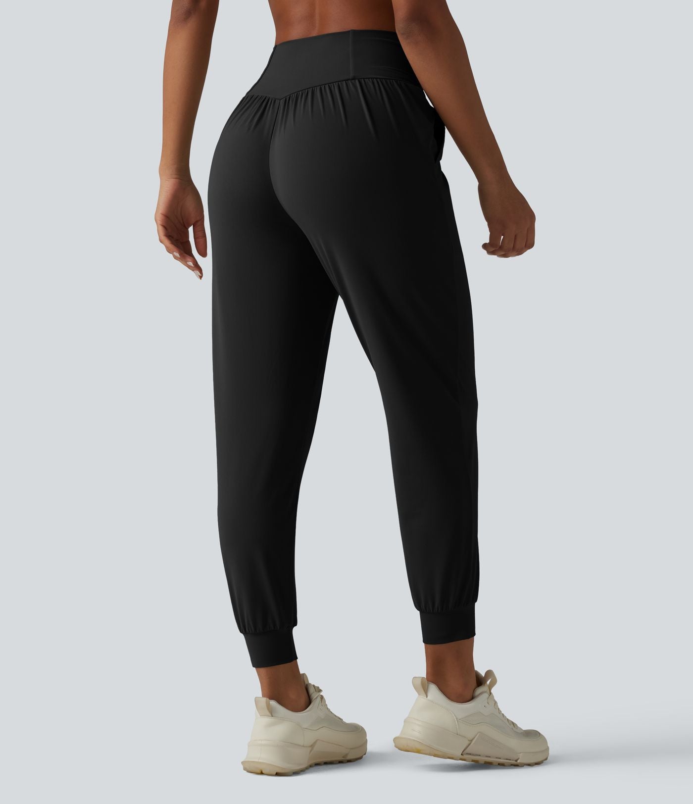 Jogging de yoga SoftlyZero™ taille haute, coupe fuselée et croisée, avec poches - Protection solaire UPF50+