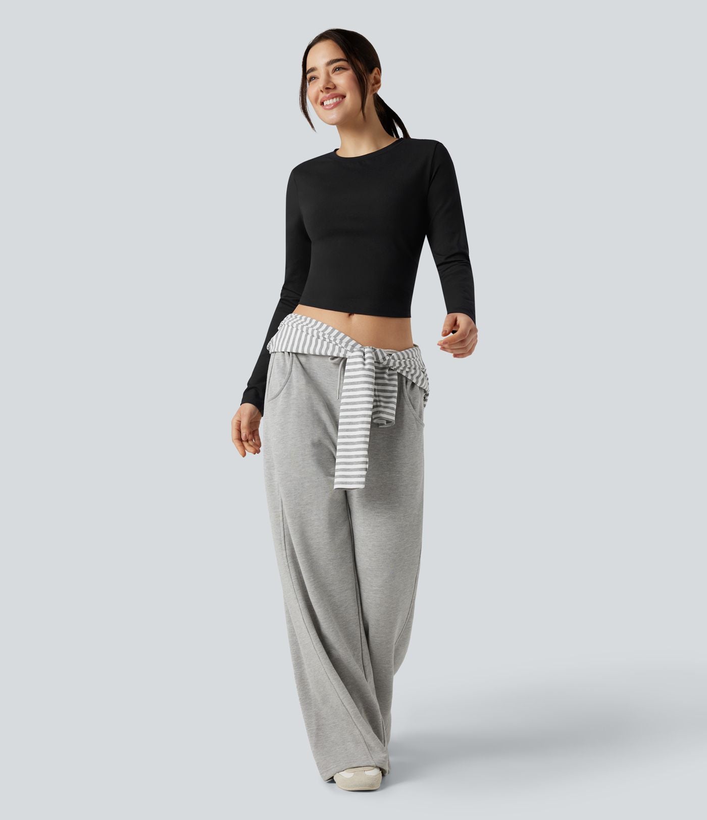 T-shirt court slim col rond manches longues