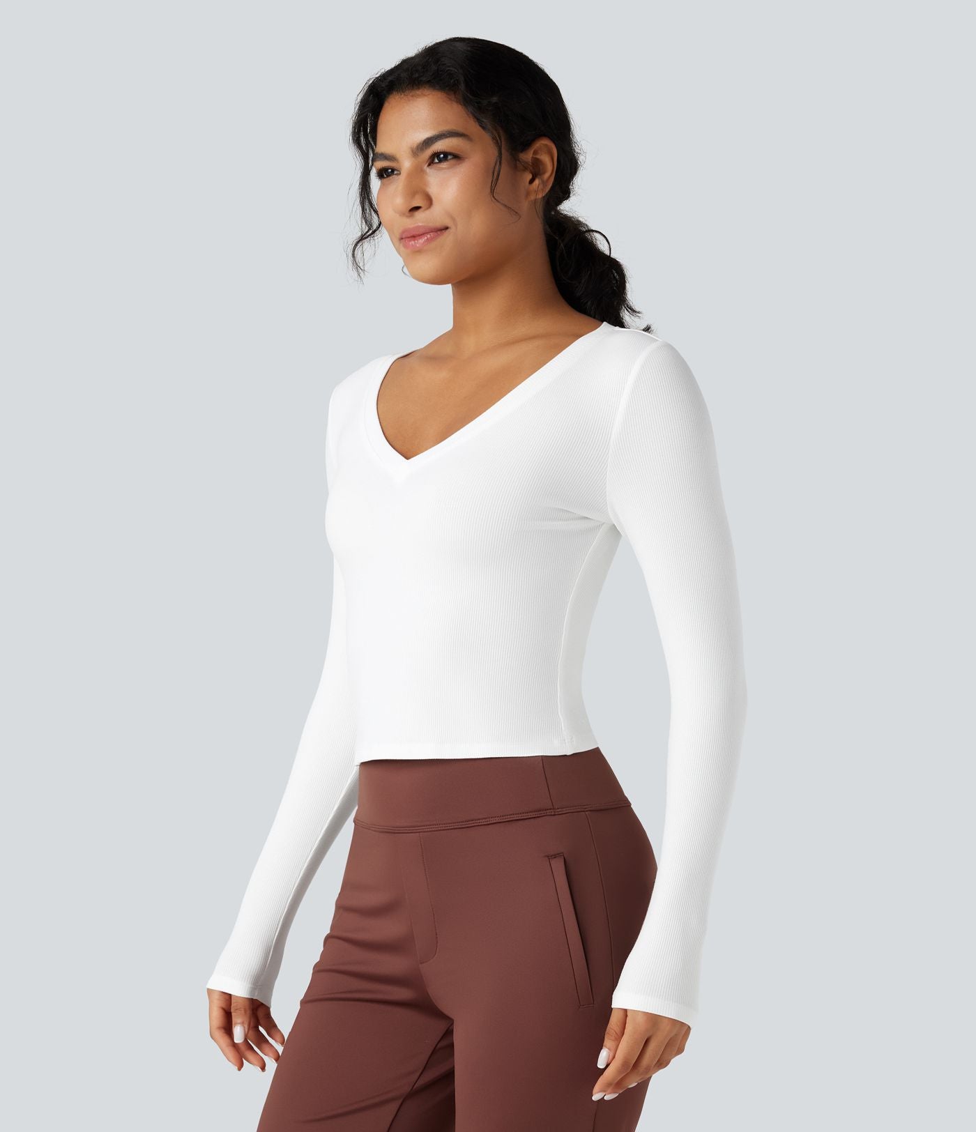 T-shirt tailleur côtelé court col V manches longues