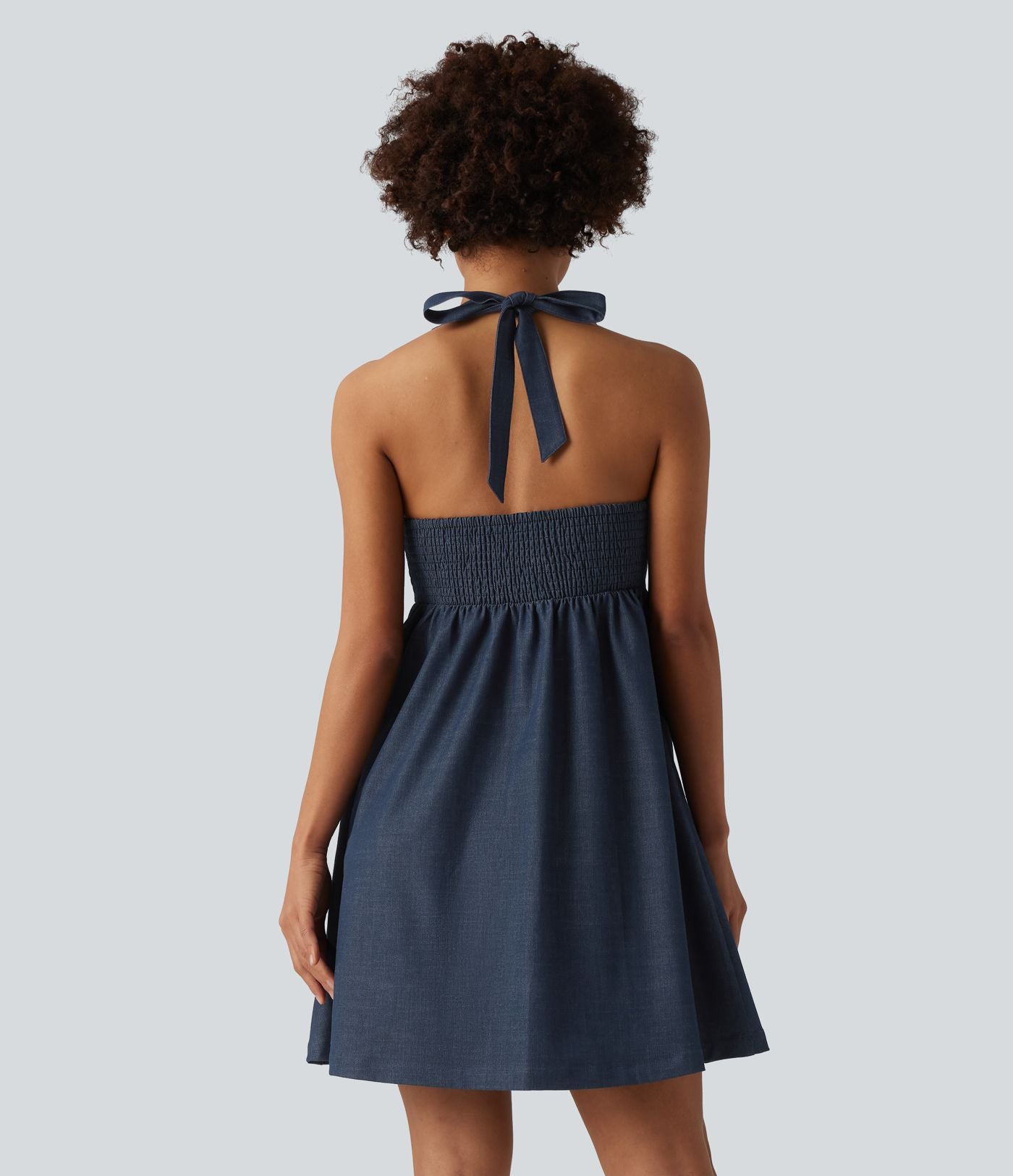 Robe resort dos-nu dos nu à smocks aspect jean avec poches