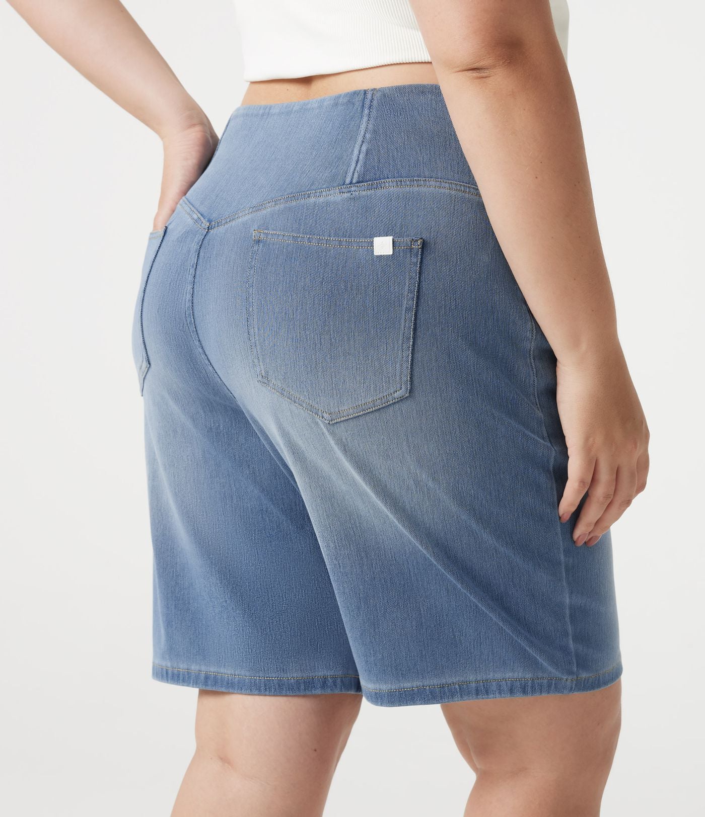 Short baggy grande taille en jean Halara Flex™ Denim taille haute croisée, effet ventre plat, avec poches
