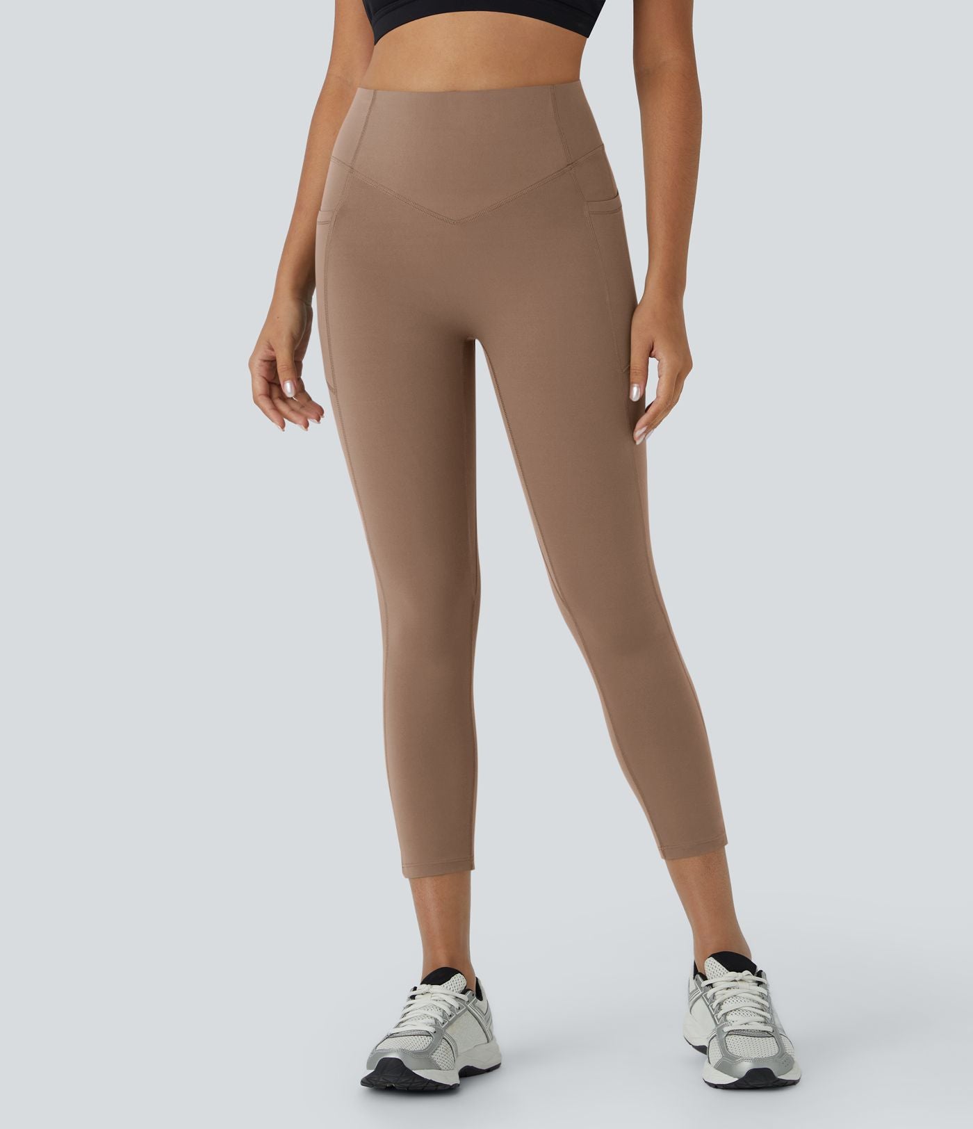 Legging corsaire d'entraînement gainant galbant taille haute avec effet scrunch et poches Halara UltraSculpt™