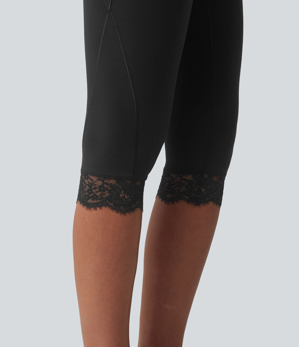 SoftlyZero™ Legging corsaire de yoga croisé taille haute avec dentelle contrastée et poches - UPF50+