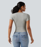 T-shirt Halara décontracté en jersey de coton à manches courtes col dégagé