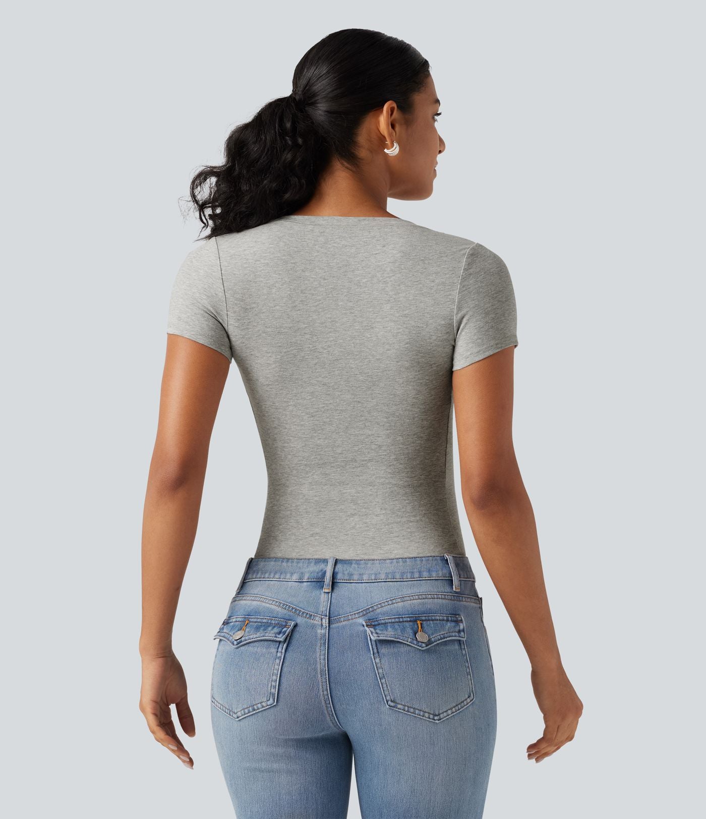 T-shirt Halara décontracté en jersey de coton à manches courtes col dégagé