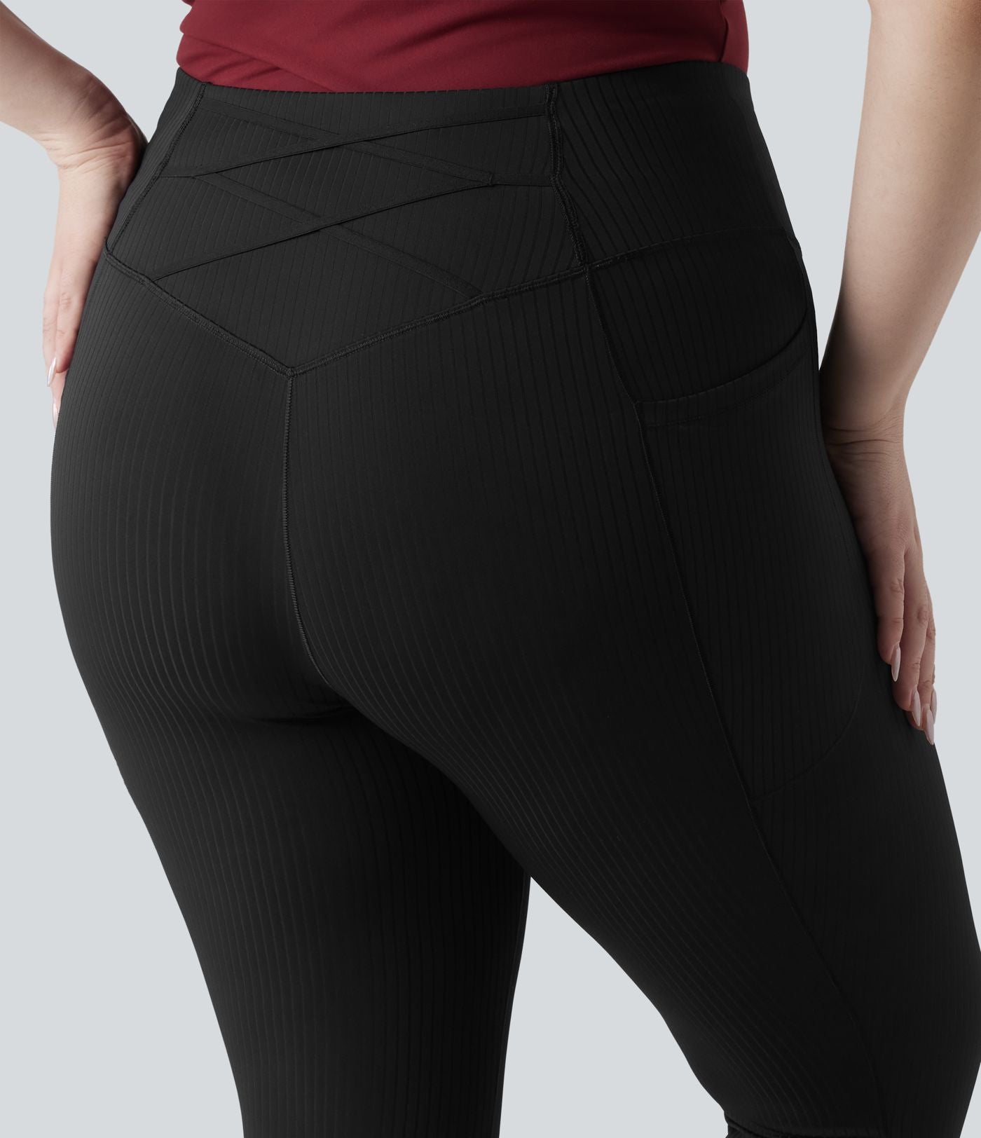 Legging sport grande taille en maille côtelé, effet ventre plat, taille haute avec poches