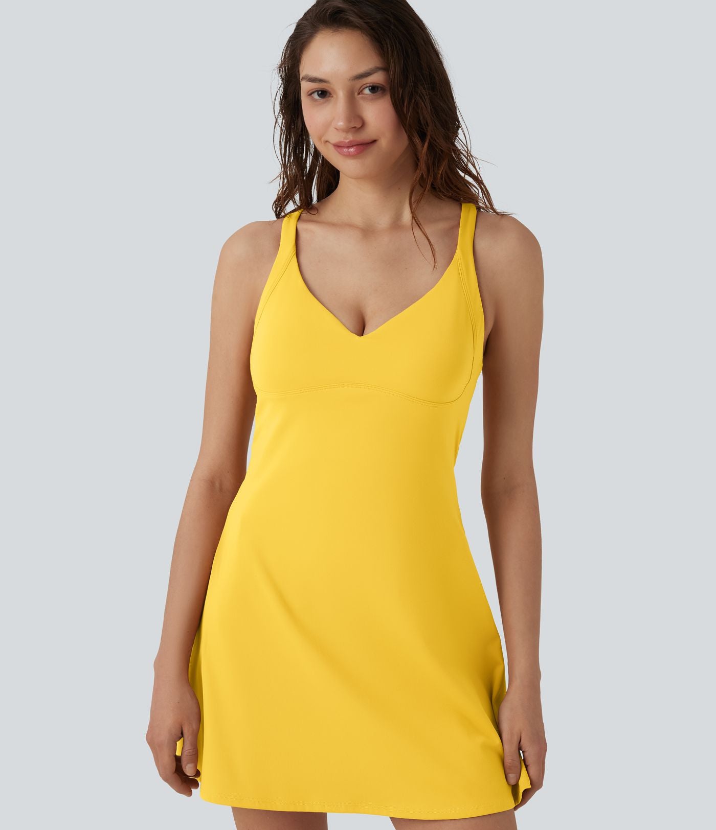 Robe sport danse mini 2-en-1 col V dos nu SoftlyZero™ Plush avec poches - Édition Easy Peasy