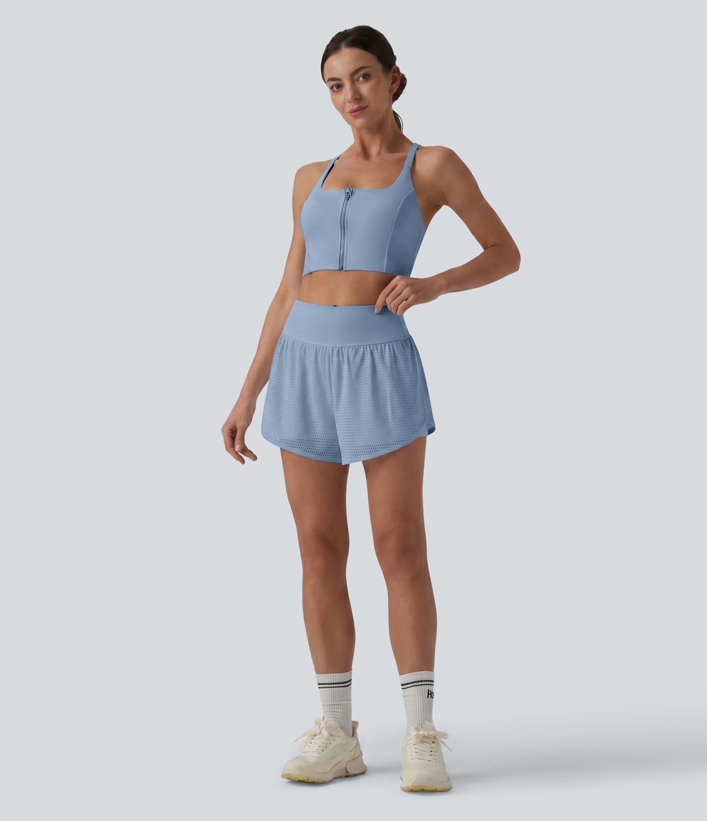 Short yoga 2-en-1 gainant taille haute à pois réfléchissants, ourlet arrondi croisé et œillets avec poches