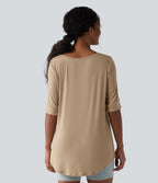 T-shirt décontracté long en maille côtelée col rond échancré, manches mi-longues et ourlet courbe