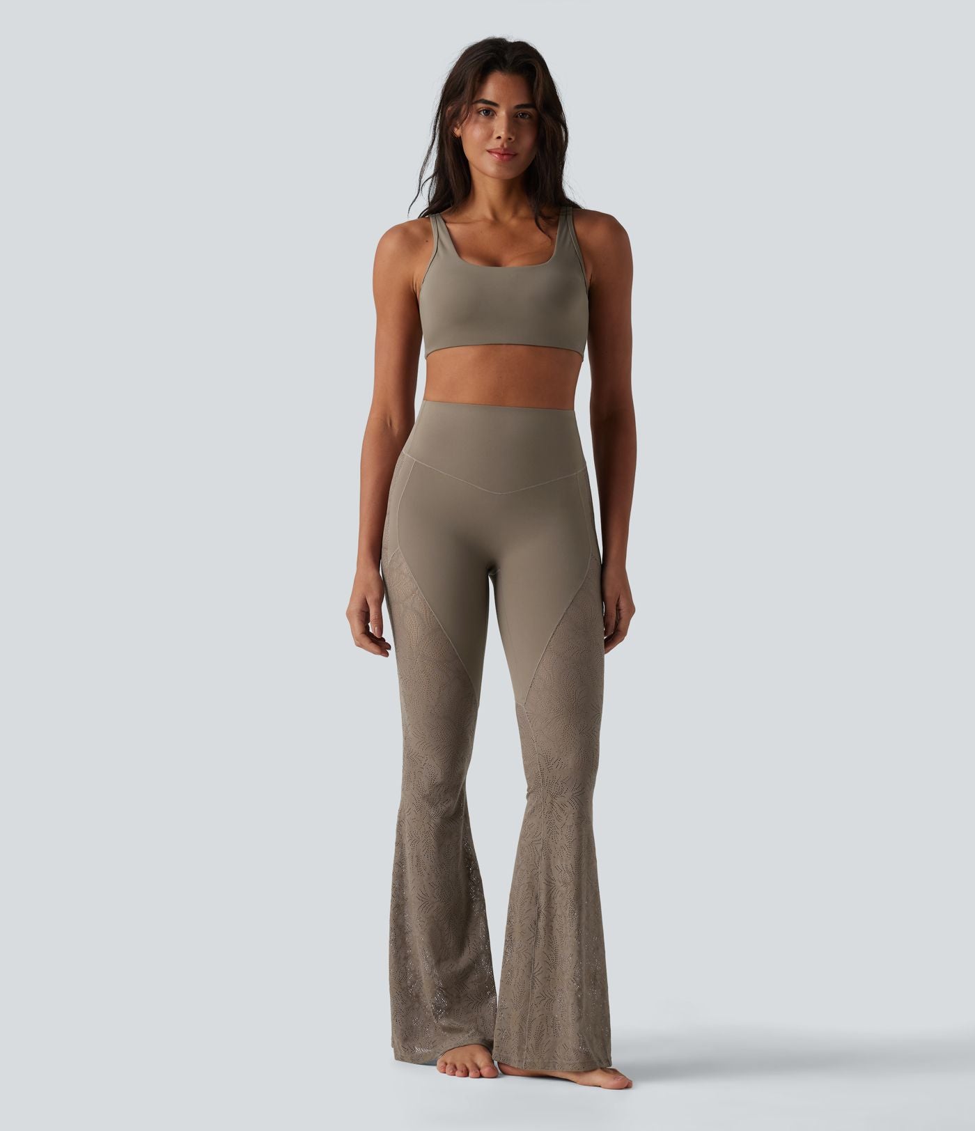 Pantalon de yoga évasé gainant taille haute avec dentelle contrastée et poche Halara UltraSculpt™