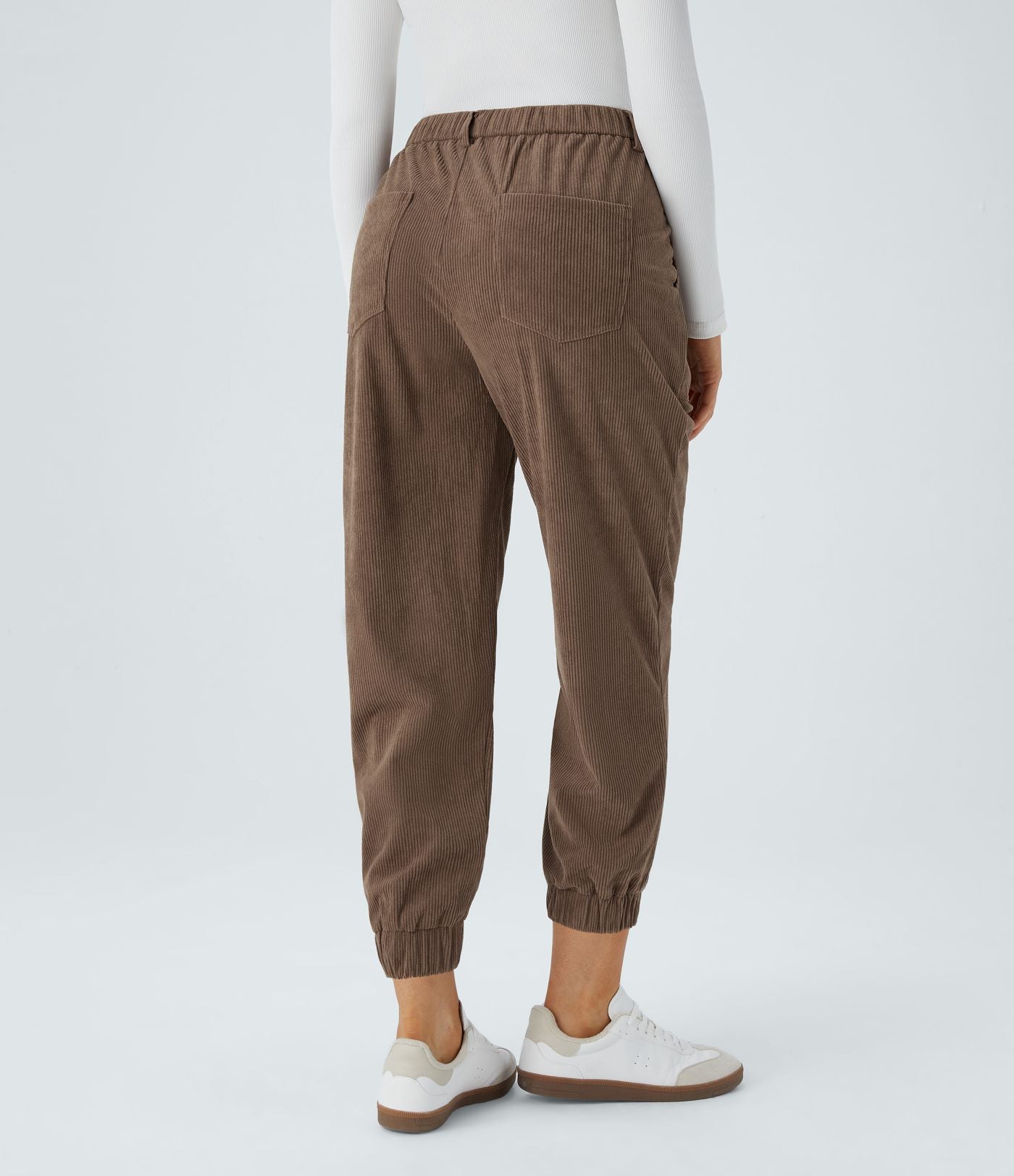 Pantalon décontracté en velours côtelé avec taille mi-haute, boutons et fermeture éclair