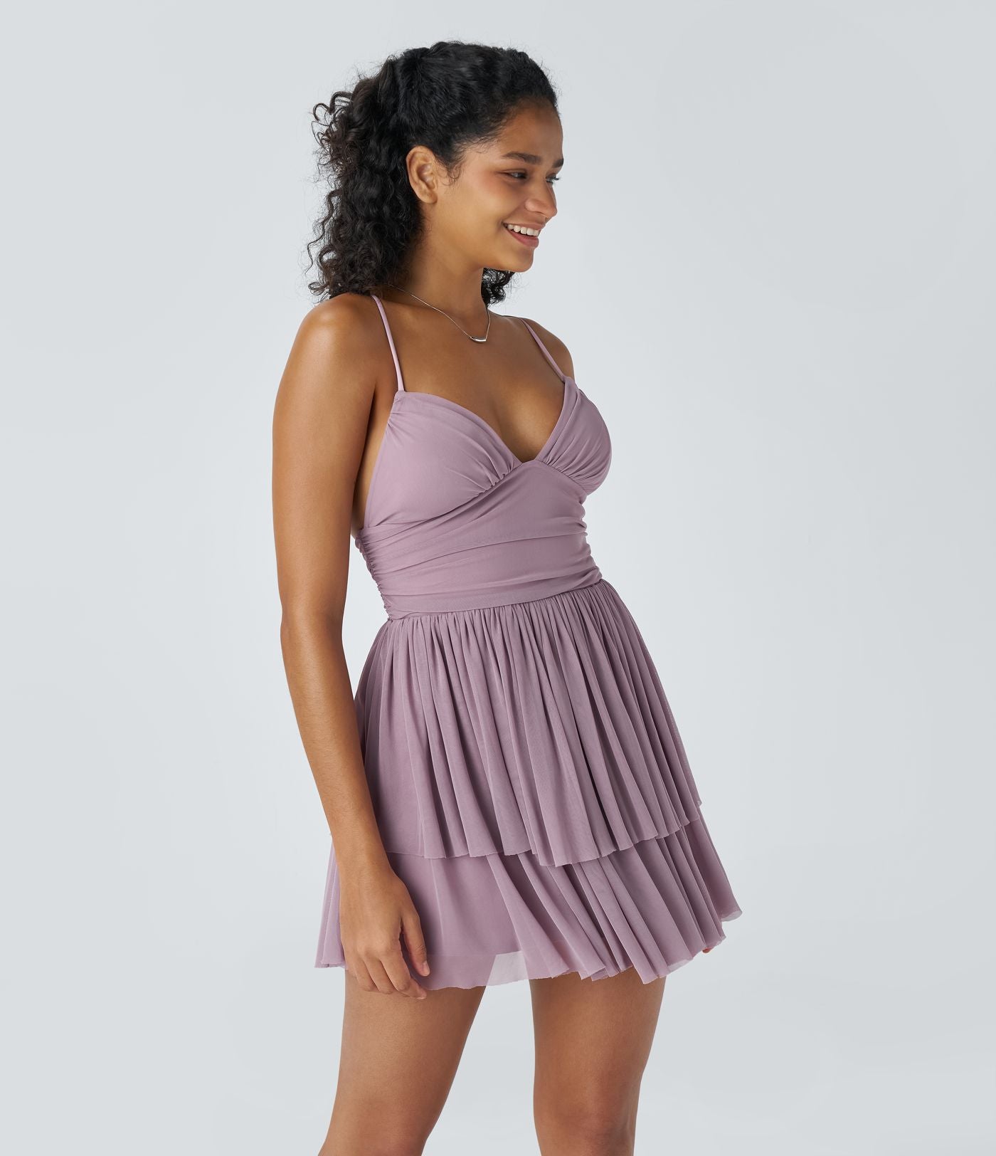 Robe Soirée Mini Superpositions en Maille avec Dos Nu Croisé Lacets