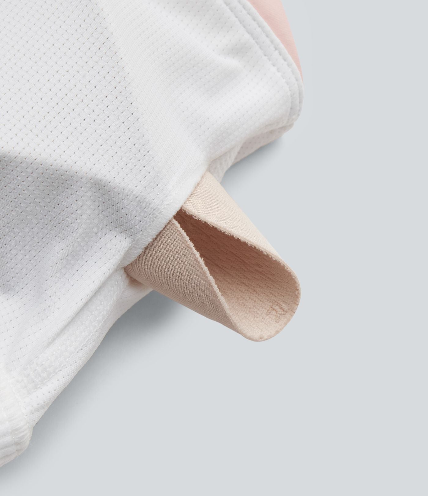 Robe sport 2-en-1 mini bulle sans manches à col carré et soutien-gorge intégré avec poches - Édition Easy Peasy