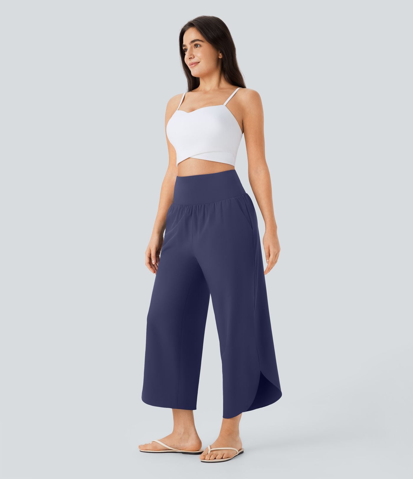 Pantalon fluide resort Breezeful™ à séchage rapide, coupe fendue et effet ventre plat