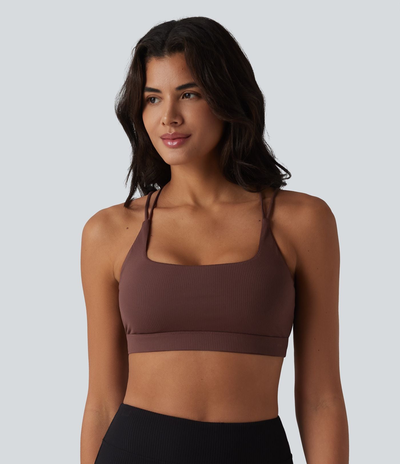 Brassière de sport à encolure carrée en maille côtelée avec soutien-gorge intégré — UPF40+