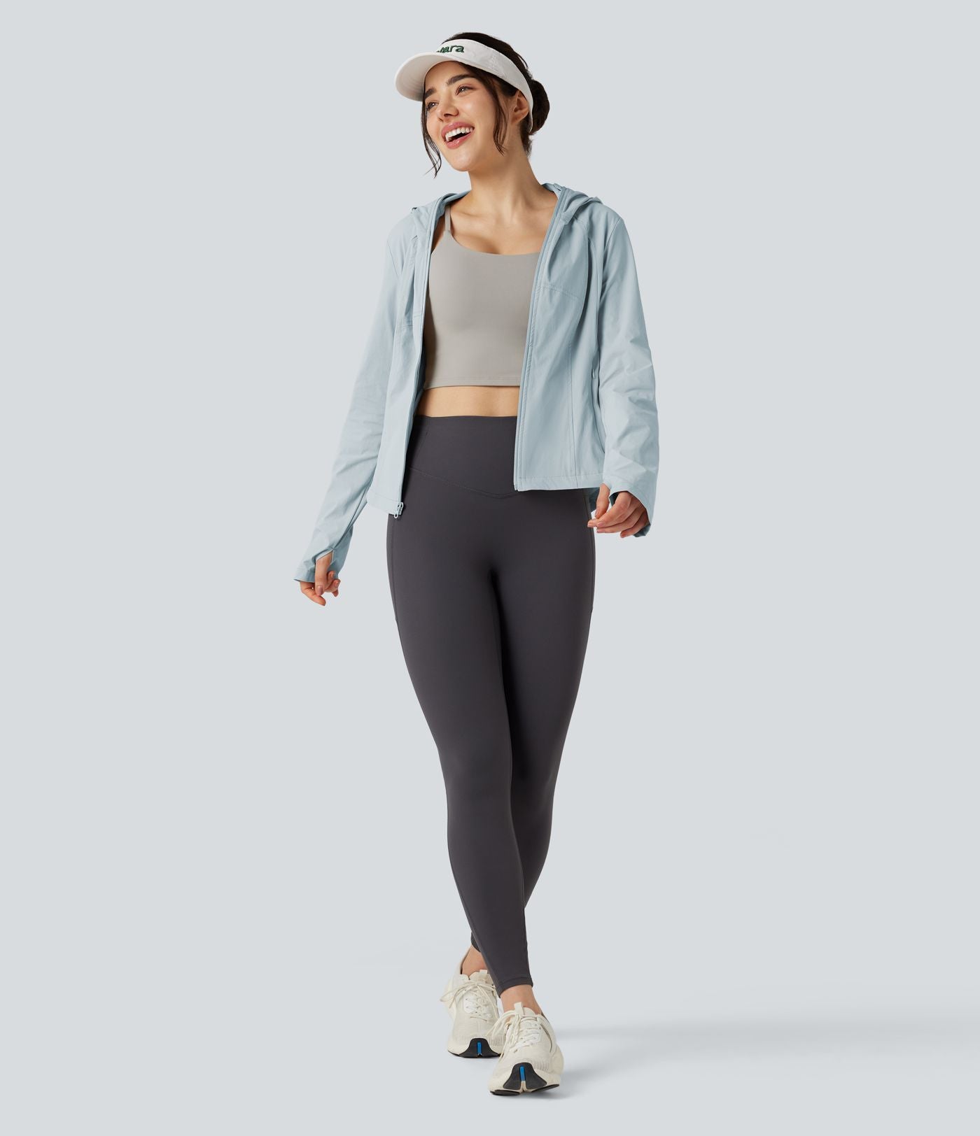 Veste de randonnée à capuche, manches longues, passants pouces et zip avec poches - UPF40+