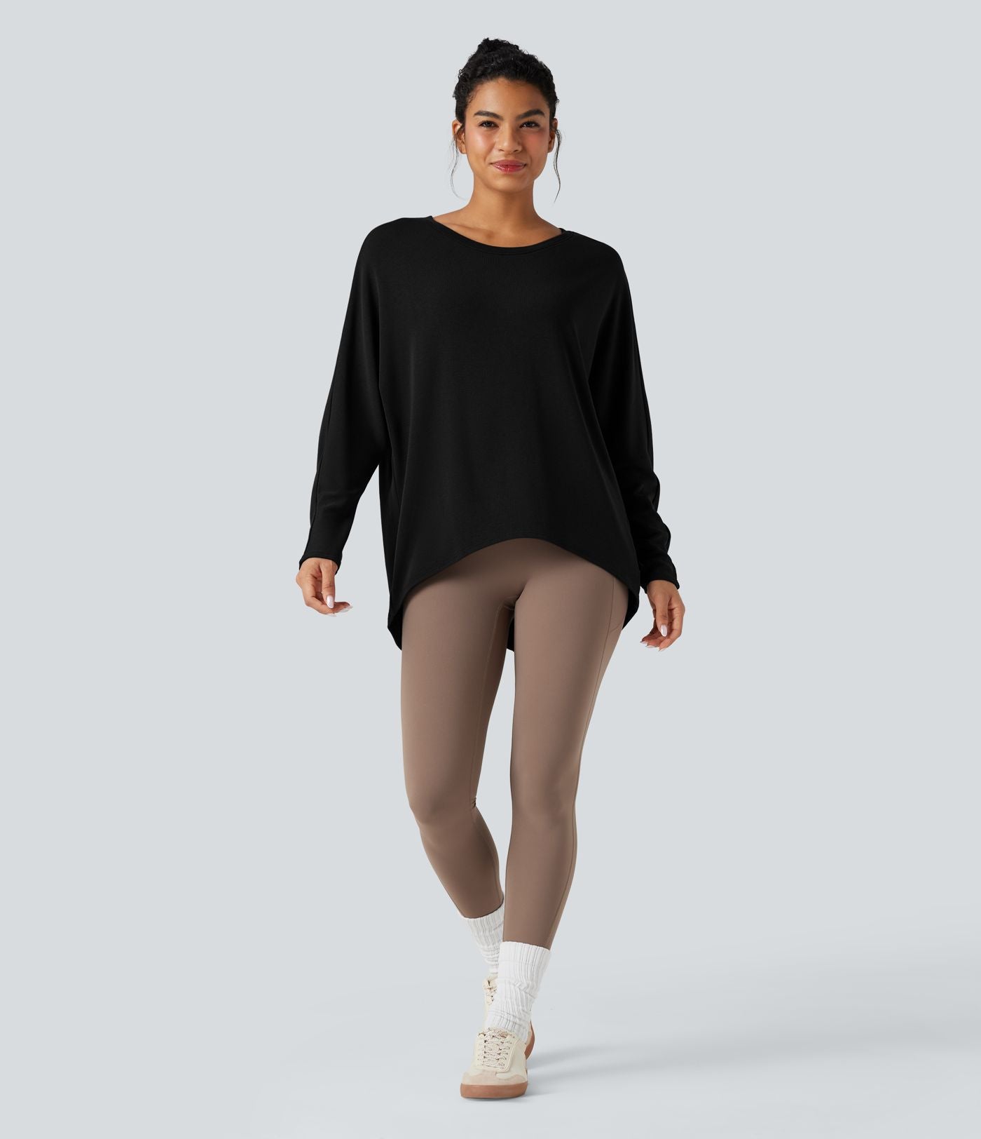 Top thermique oversize col échancré manches longues ourlet asymétrique