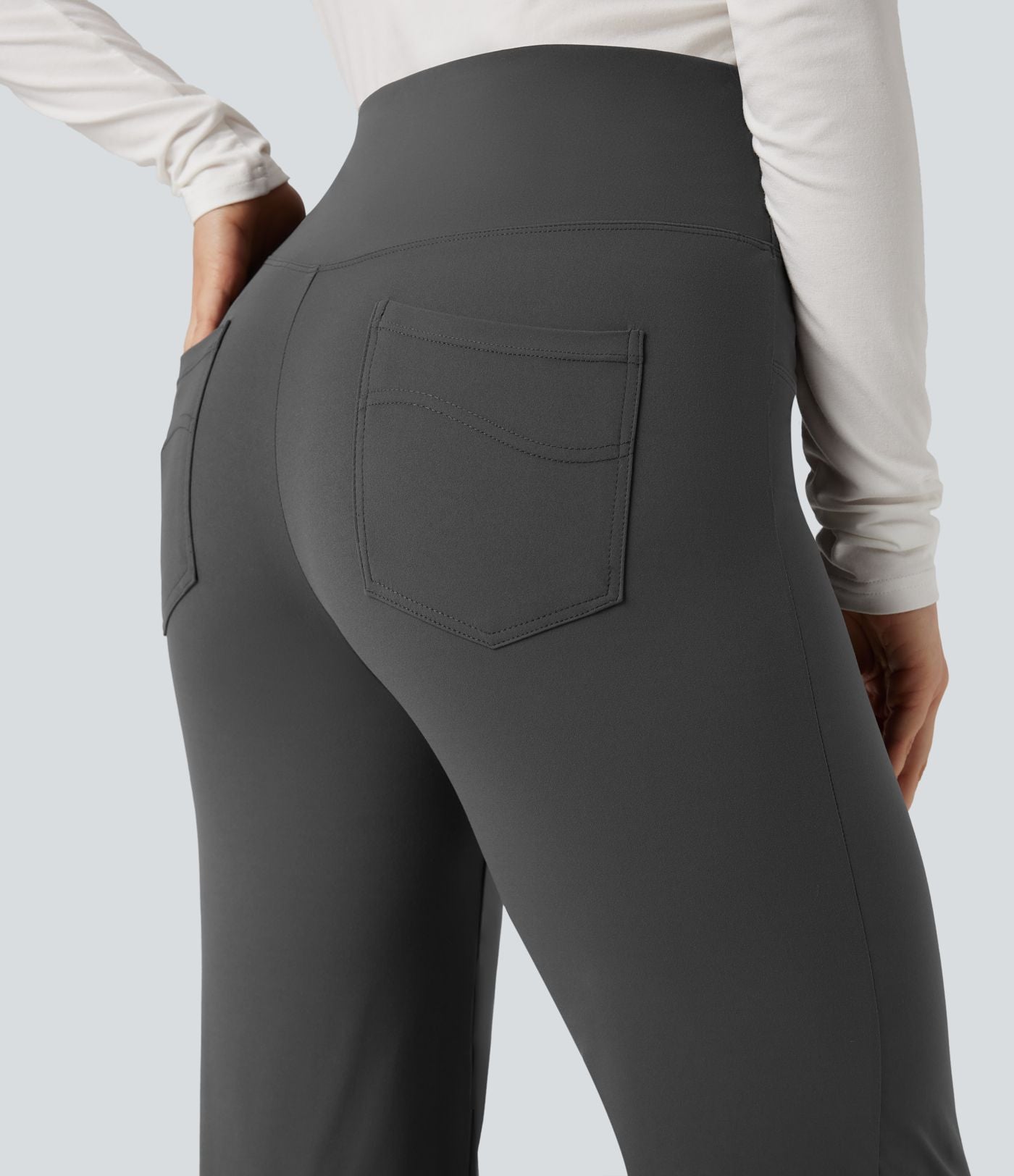 Legging d'entraînement gainant taille haute avec poches Halara UltraSculpt™