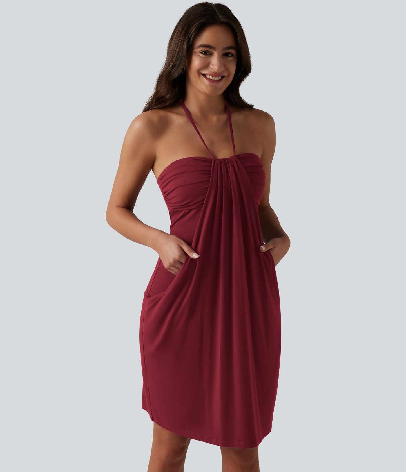 Robe mini dos nu à bretelles, brassière intégrée et poches