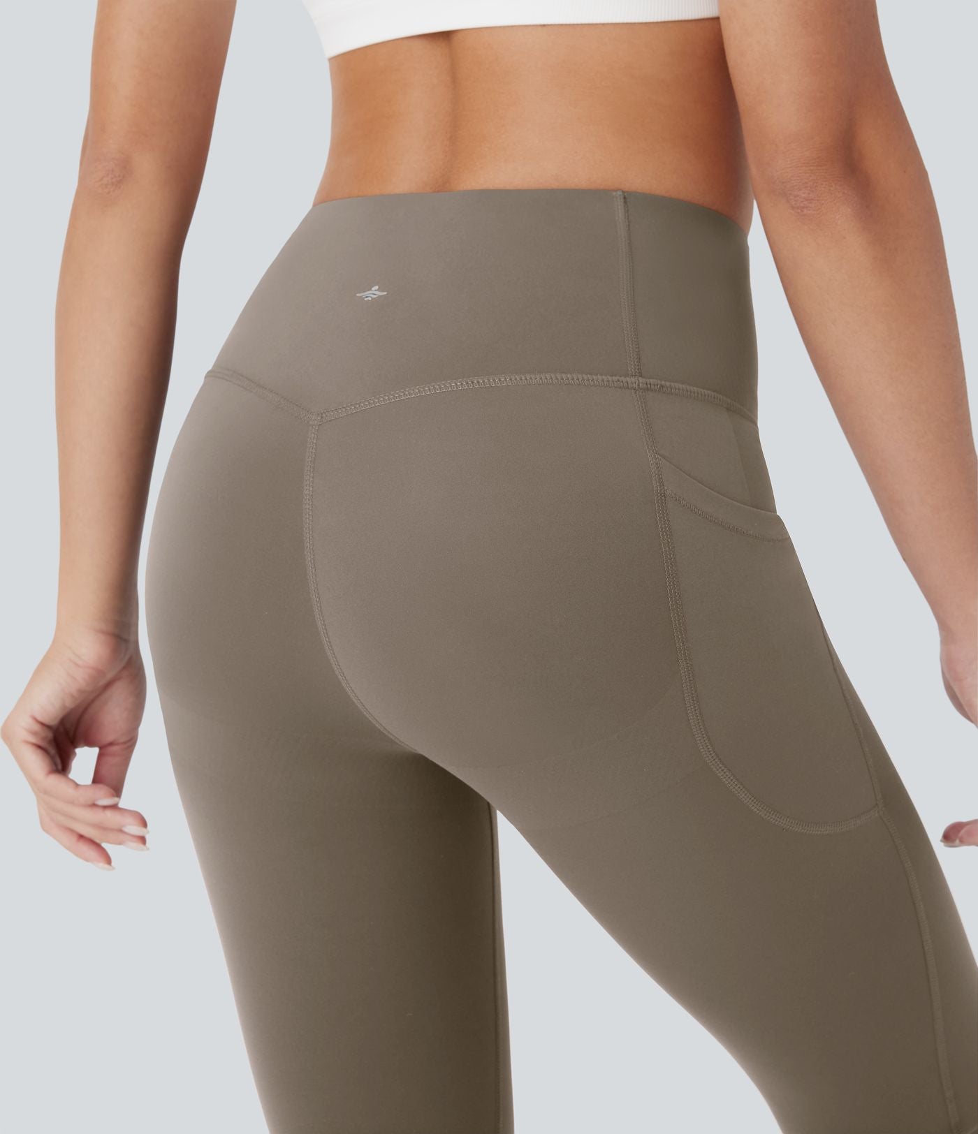 Legging corsaire d'entraînement gainant galbant taille haute avec poches Halara UltraSculpt™