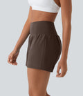 Short yoga 2-en-1 SoftlyZero™ Airy effet frais InstantCool taille très haute 12,5 cm avec poches, longueur allongée