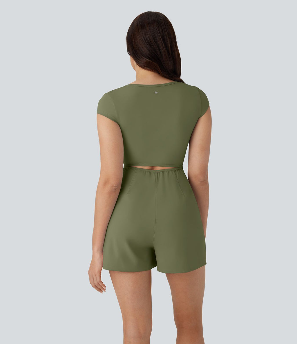 Combinaison de yoga Softlyzero™ Airy avec col U, manches courtes et poches latérales - Édition Easy Peasy