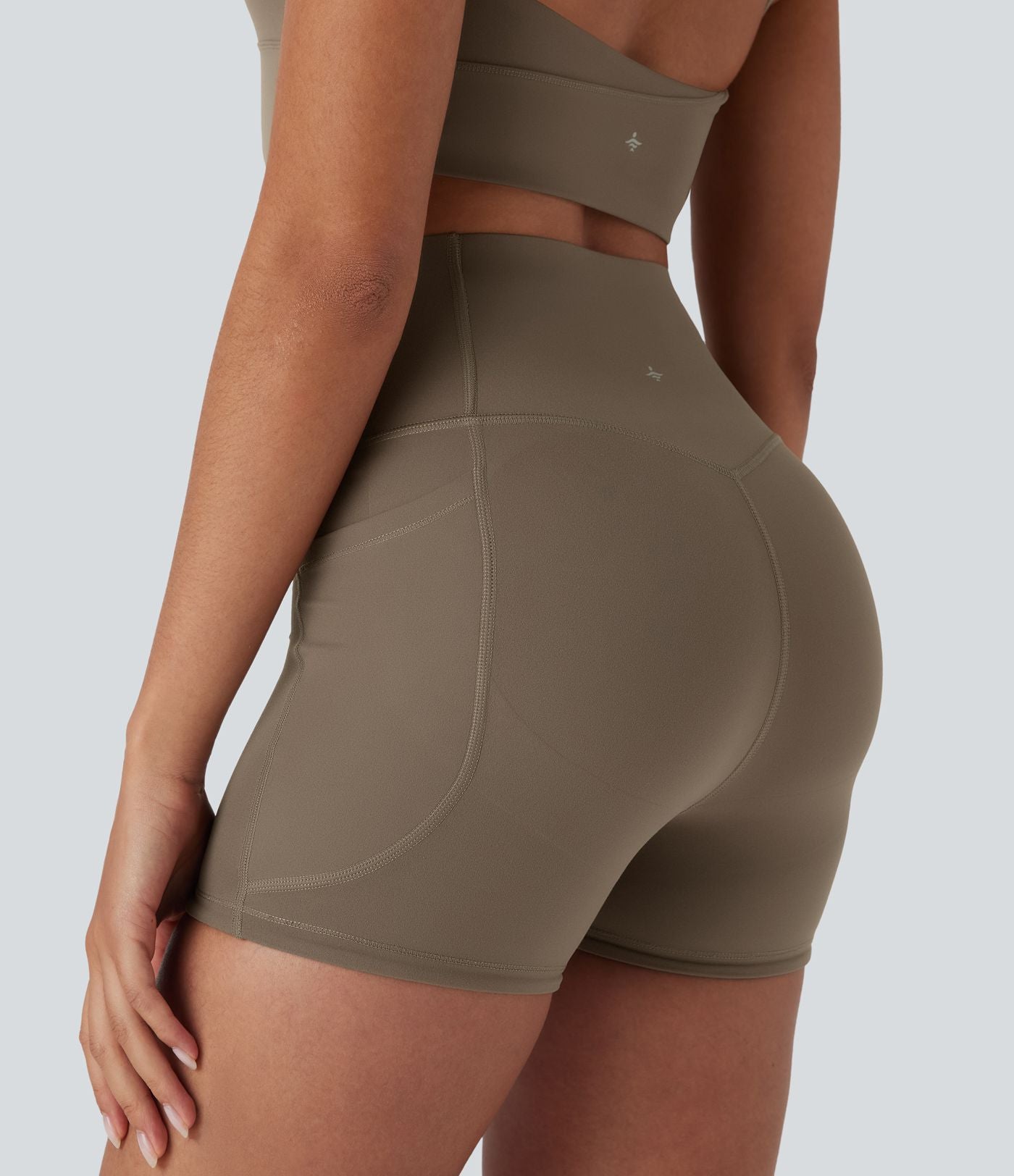 Short cycliste 7,5 cm d'entraînement gainant galbant taille haute avec poches Halara UltraSculpt™