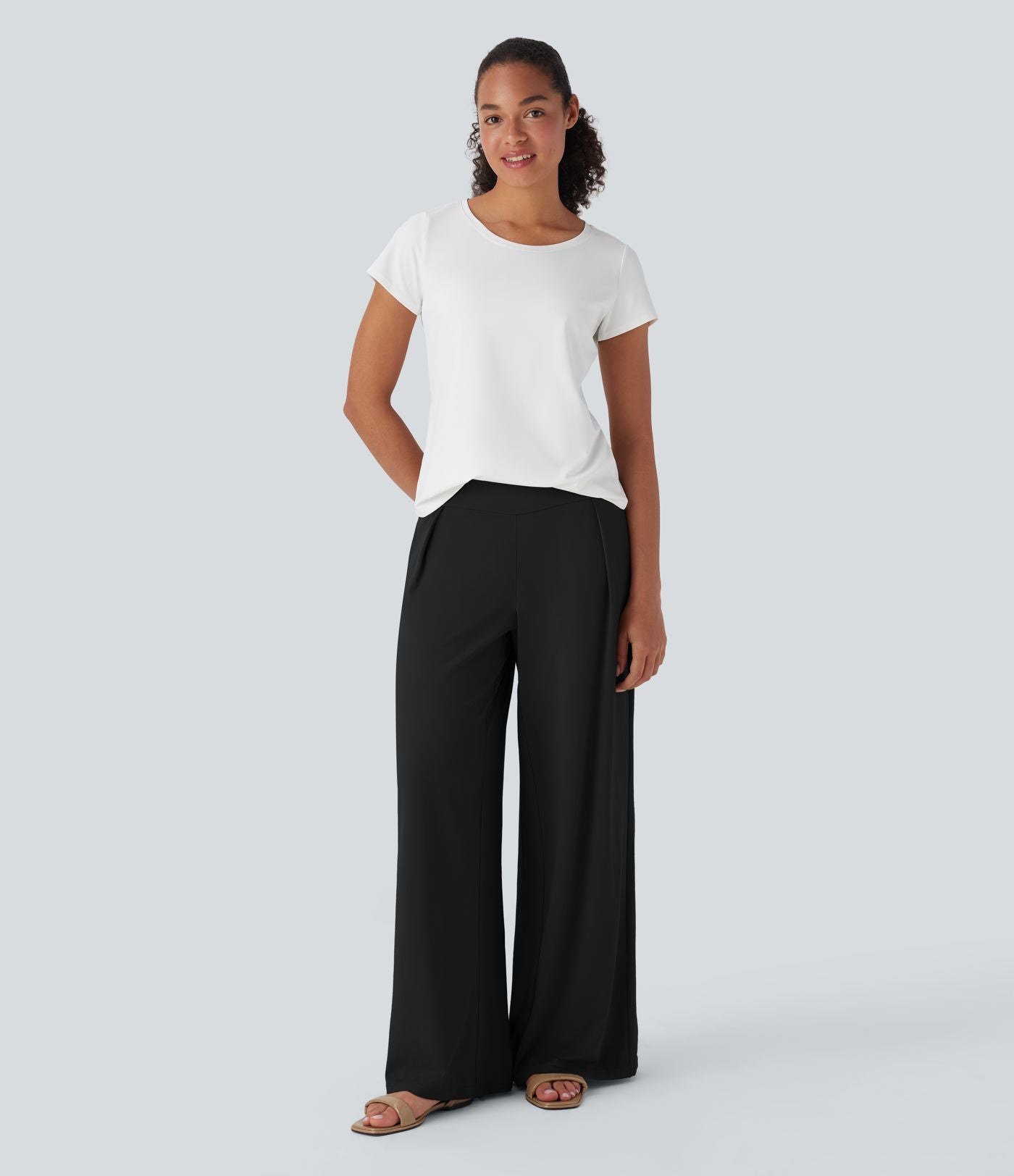 Pantalon large fluide taille haute avec poches latérales