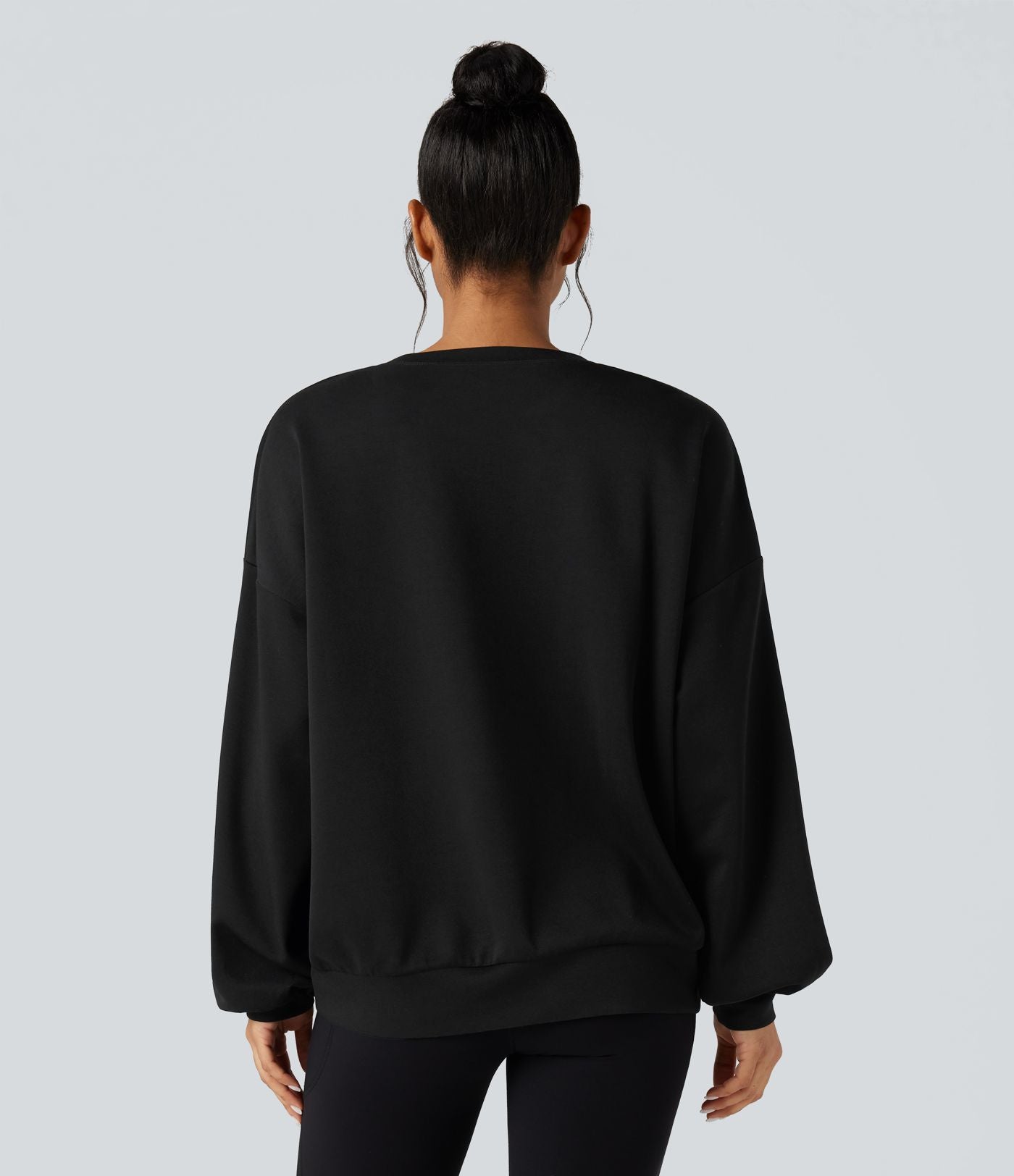 Sweat-shirt col rond manches longues coupe décontractée avec poches