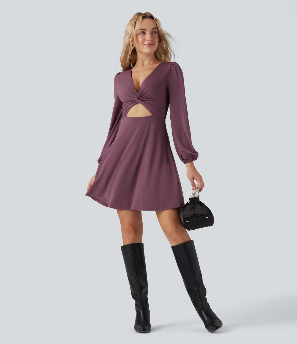 Robe courte col V avec découpes manches longues fermeture éclair