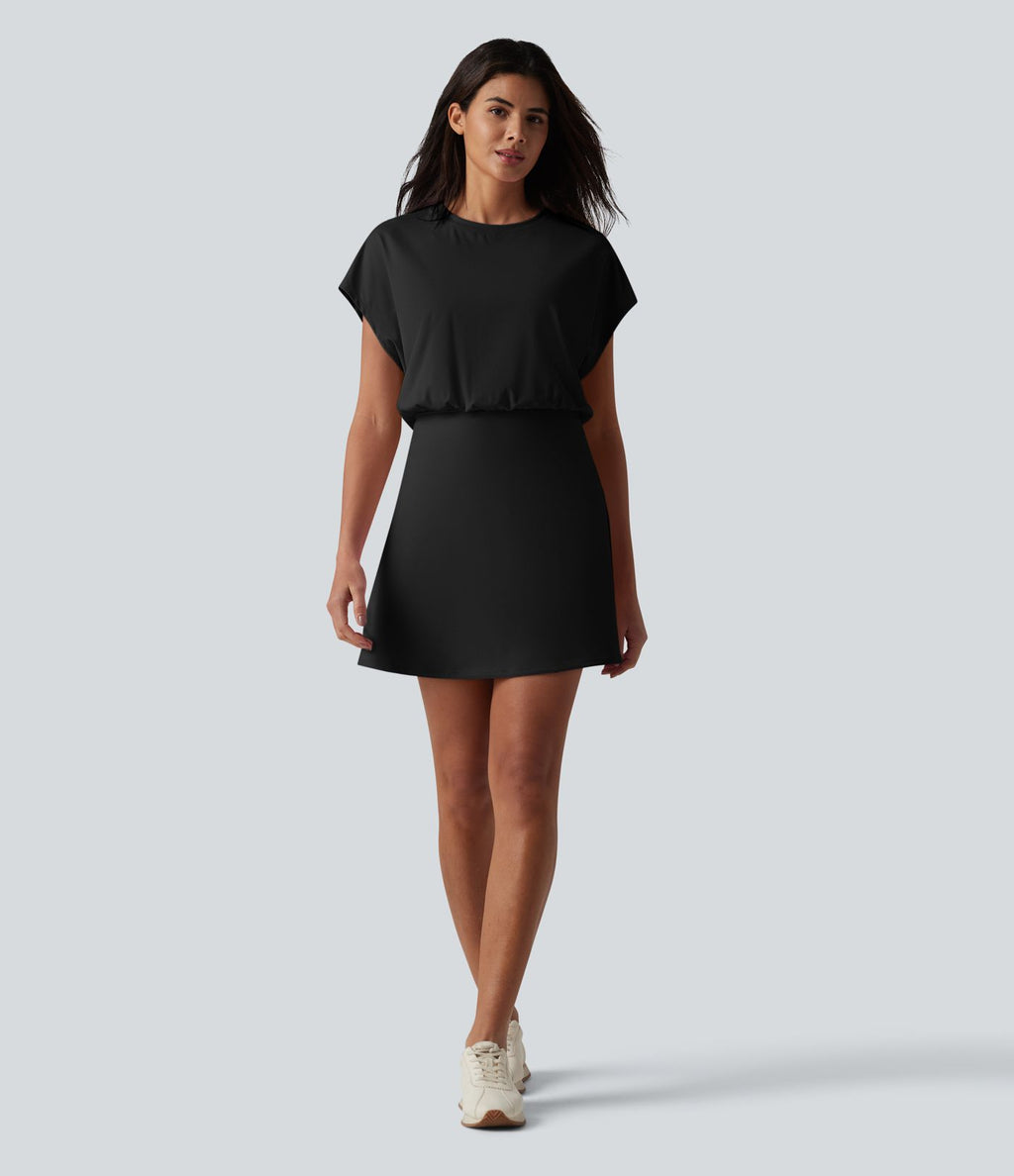 Robe de sport mini de yoga SoftlyZero™ Airy 2-en-1 effet frais InstantCool col rond à manches courtes, demi-zip et poches, accès facile Easy Peasy
