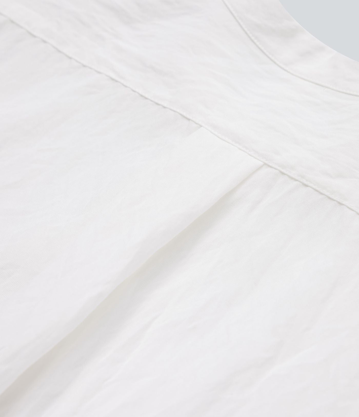 Chemise décontractée manches longues ourlet arrondi avec poche