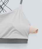 Brassière de sport en similicuir à faible maintien, dos nu, bretelles croisées ajustables et séchage rapide pour yoga