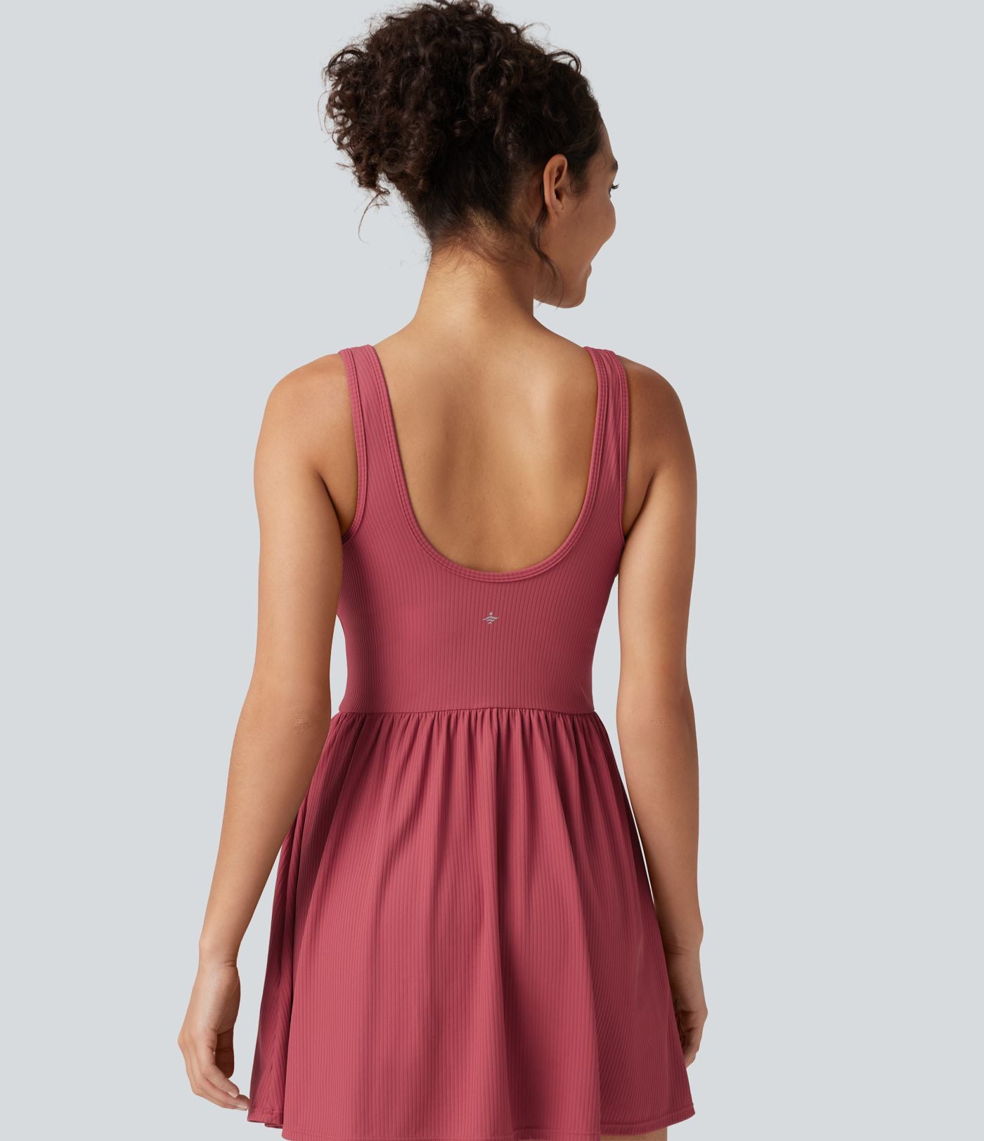 Robe mini de tennis Active Dress côtelée à col tunisien, poches et accès facile Easy Peasy