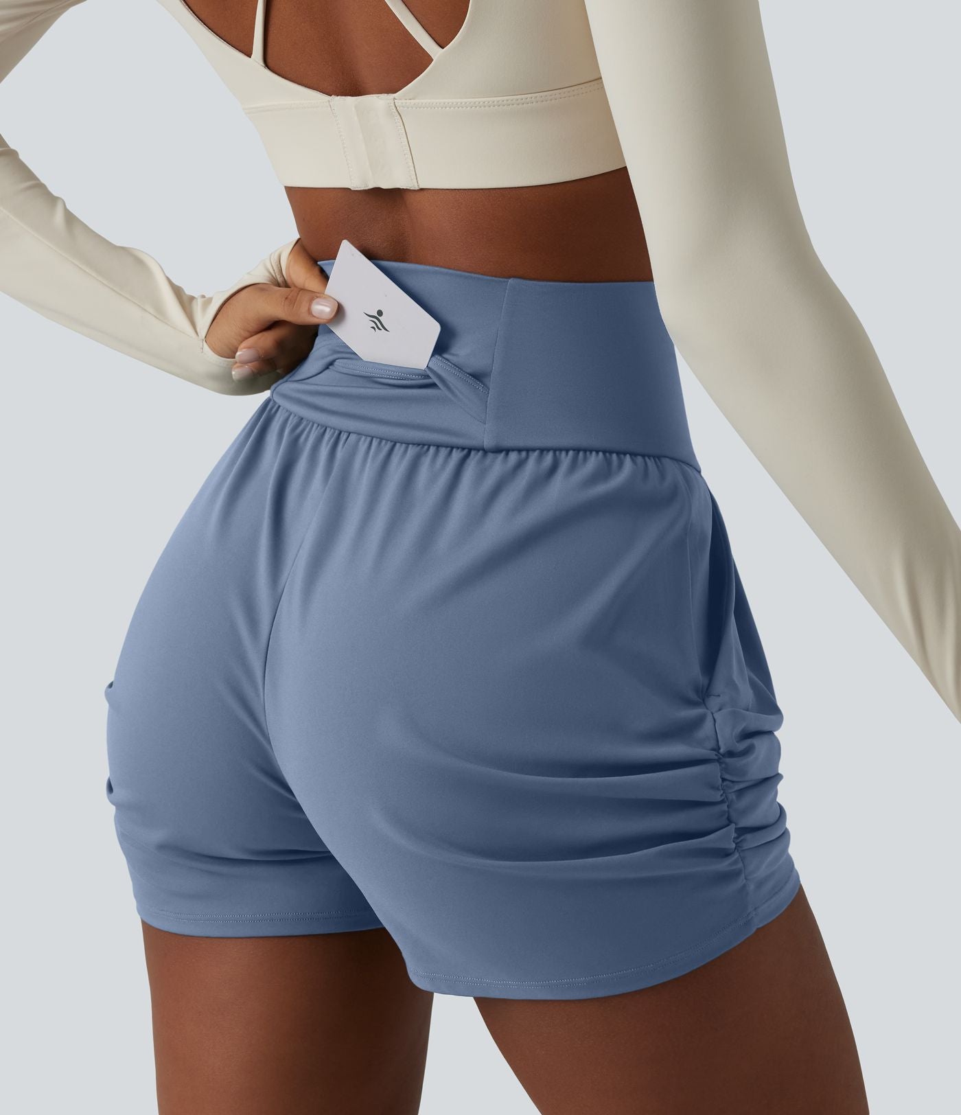 Short de yoga SoftlyZero™ Airy taille haute froncé effet frais InstantCool 7,5 cm avec poches