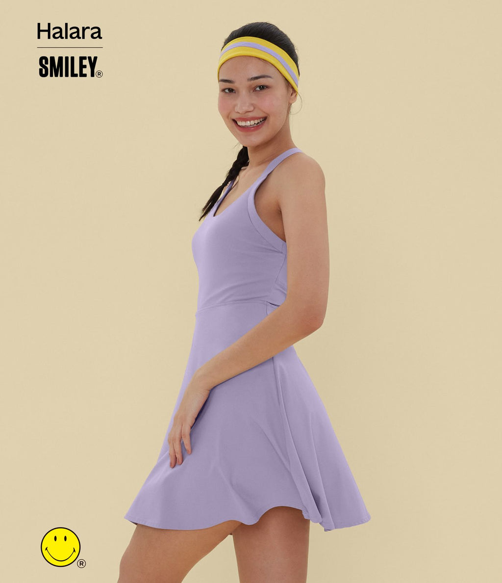 Robe sport évasée dos ouvert torsadé Halara X Smiley® SoftlyZero™ Airy avec poches – Longueur allongée – Édition Easy Peasy – Bonnets A à D
