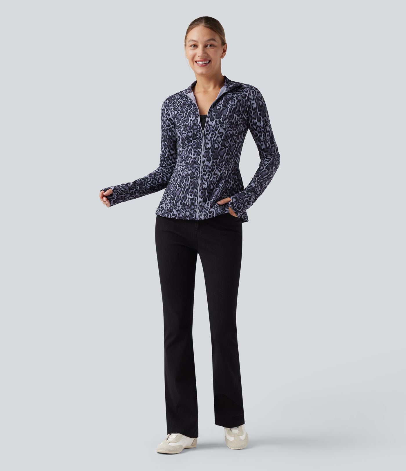 Veste décontractée Halara UltraSculpt™ imprimé léopard col montant manches longues avec trous pour pouces et poches