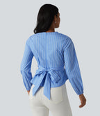 Blouse de travail rayée à col V, manches longues et dos noué