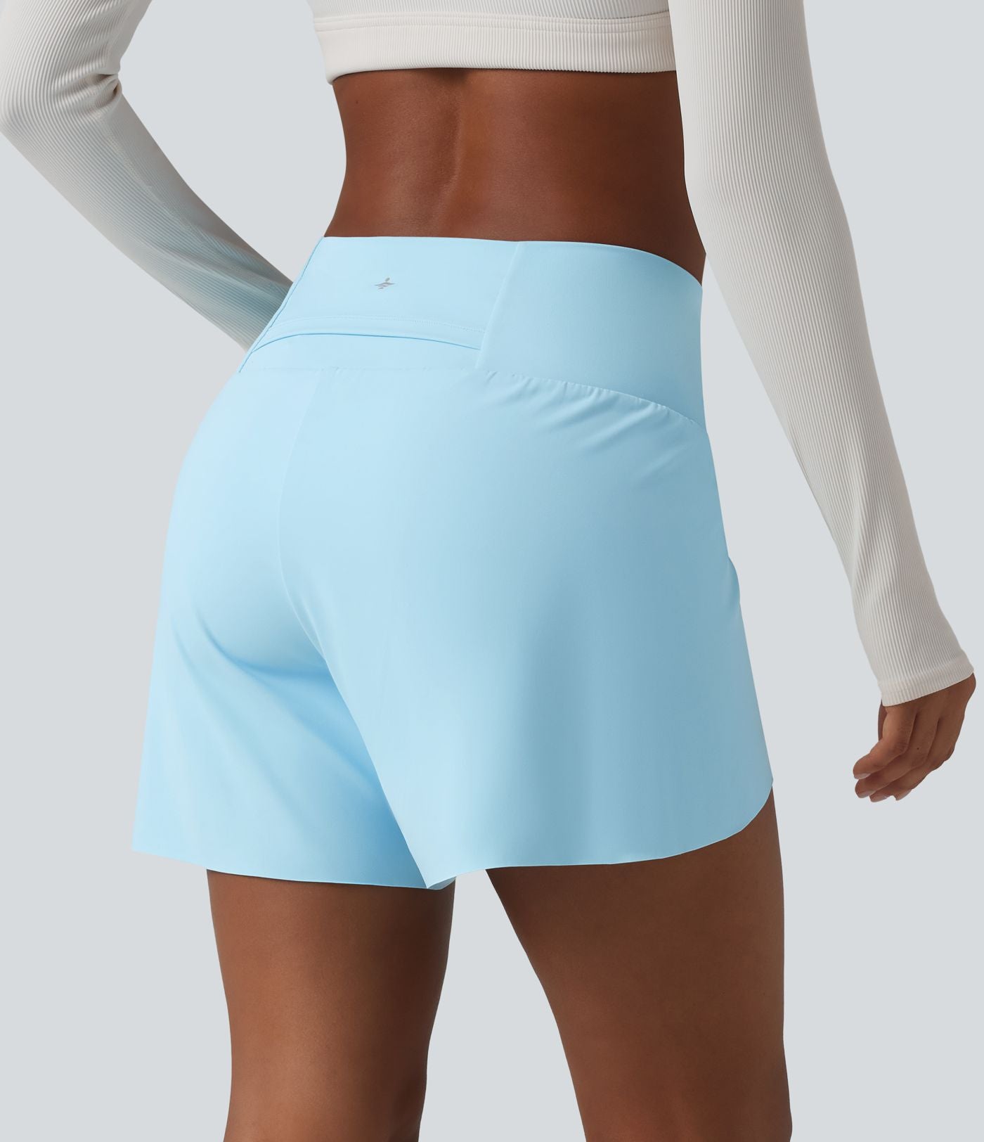 Short de yoga 2-en-1 SoftlyZero™ Airy effet frais InstantCool taille mi-haute 12,5 cm ourlet tulipe avec poches