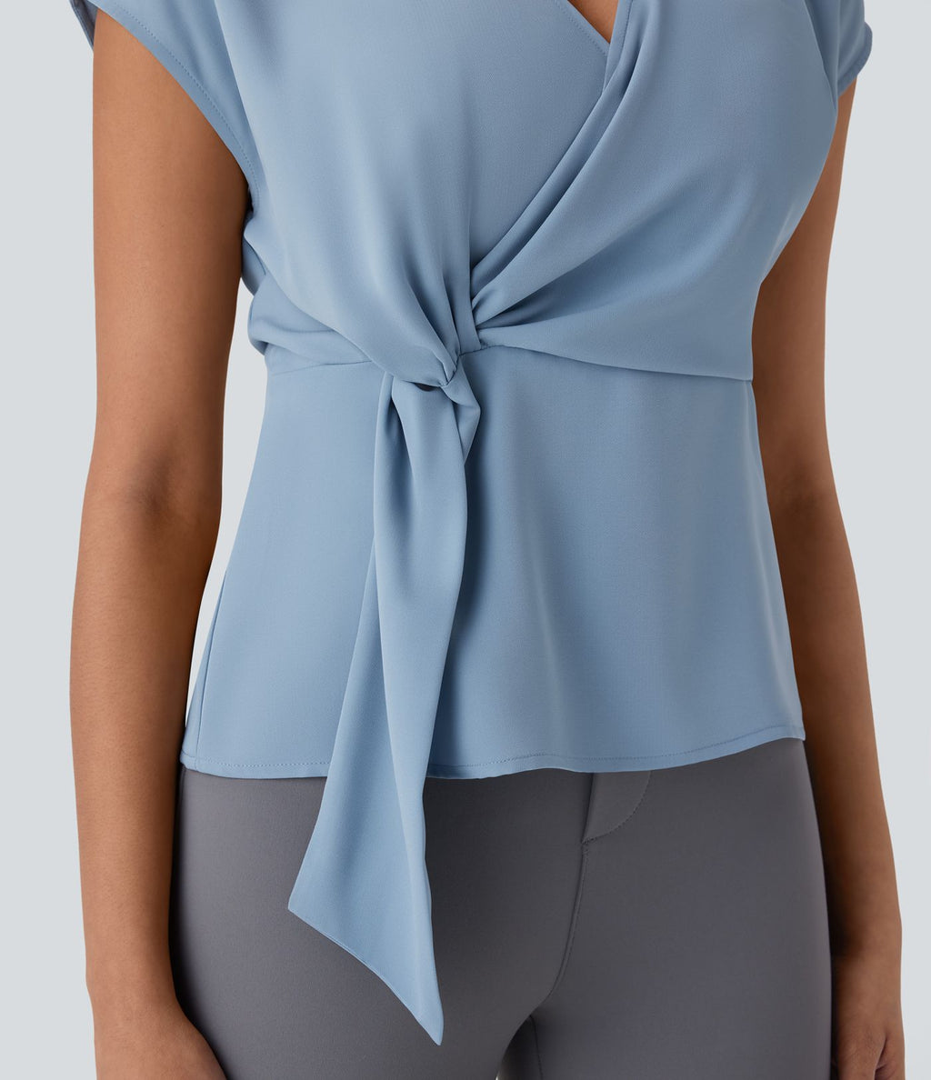 Blouse portefeuille à col en V, manches courtes et fronces pour le bureau