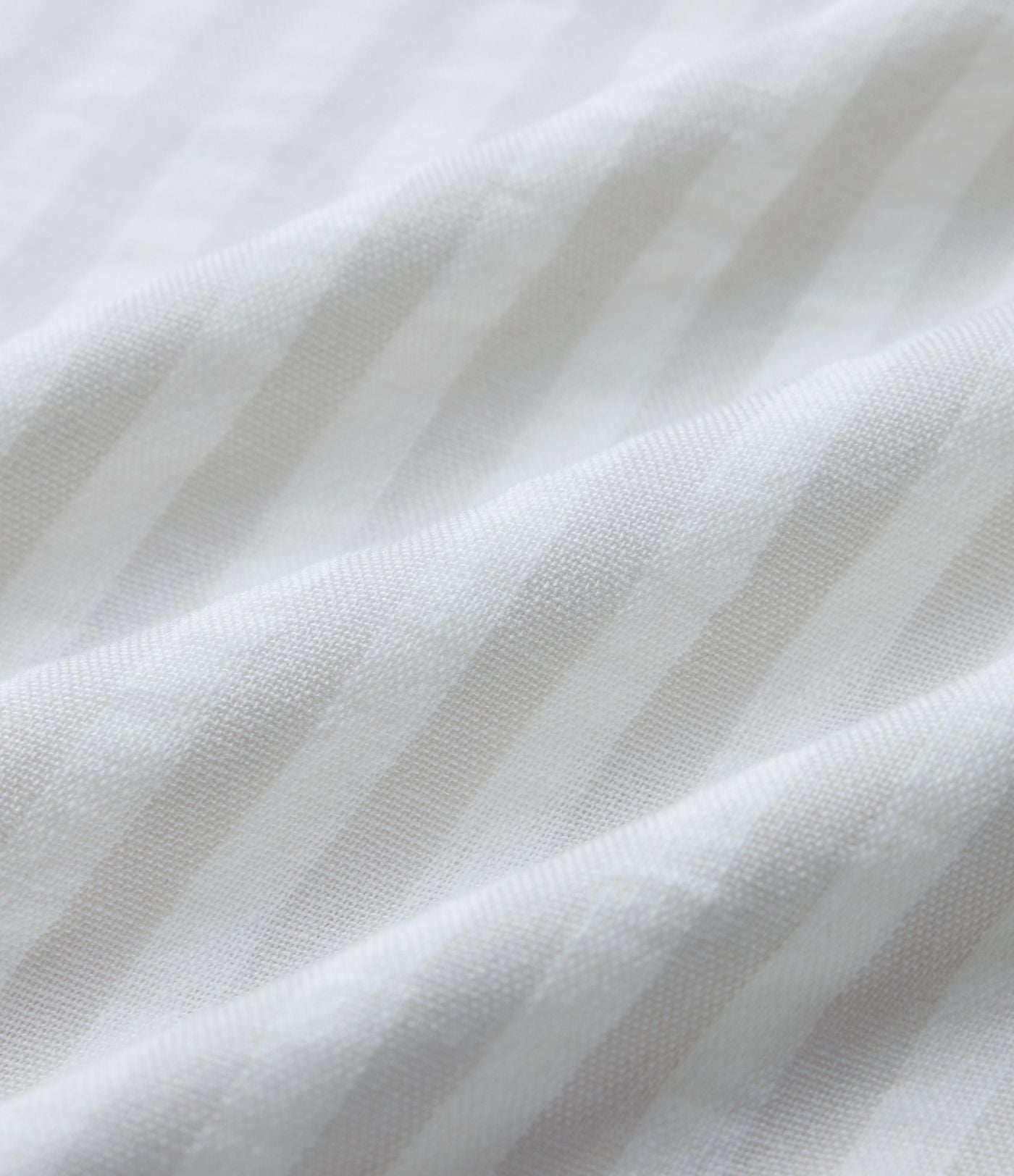 Blouse col V manches courtes à rayures aspect lin