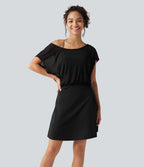 Robe-short mini SoftlyZero™ Plush pour le yoga à encolure bateau, manches courtes et poches - Easy Peasy